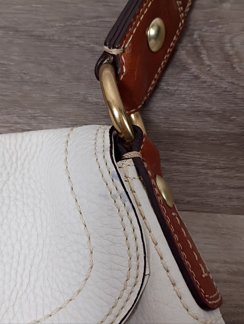 Coach Vintage Y2K Classic White Brown Pebbled Leather Soho Shoulder Handbag - Picture 5 of 8